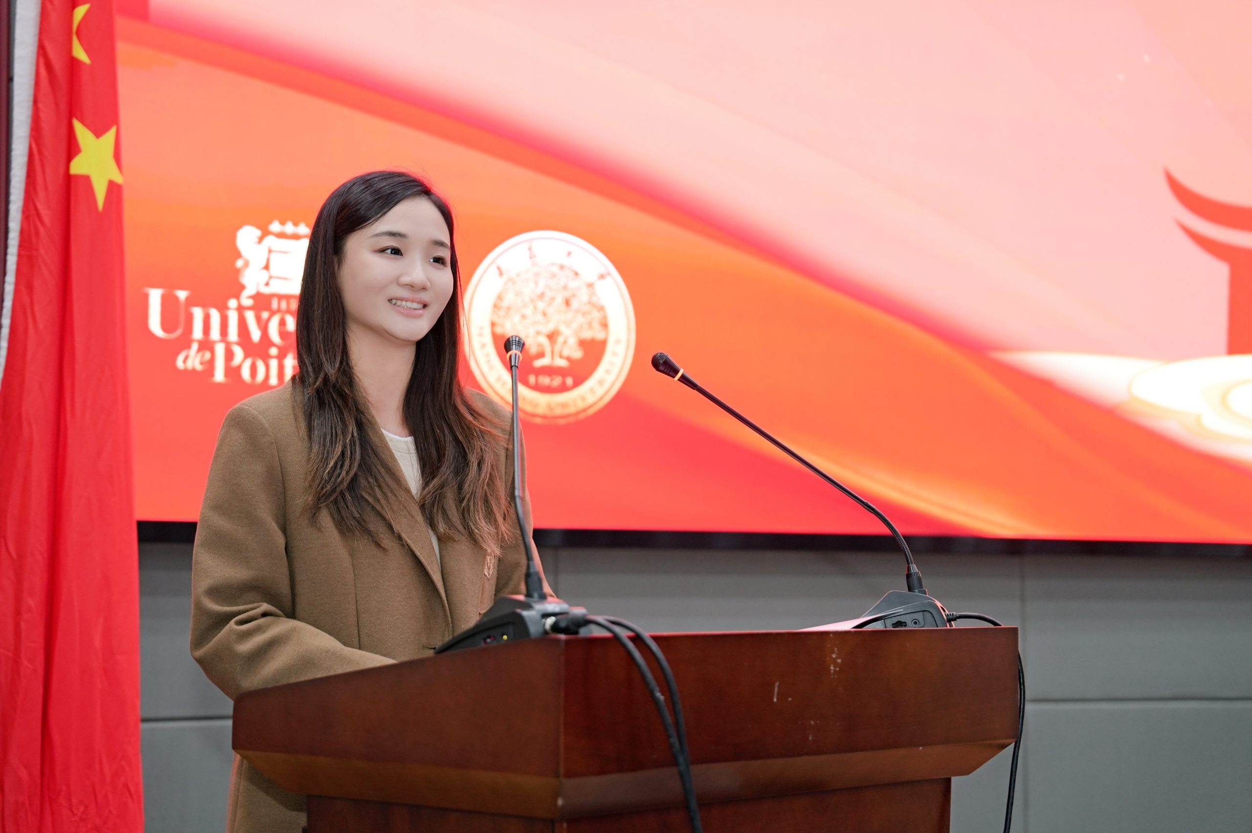 【南昌大学2025级中法硕士开学纪实 | 当普瓦提埃遇见赣江之滨】